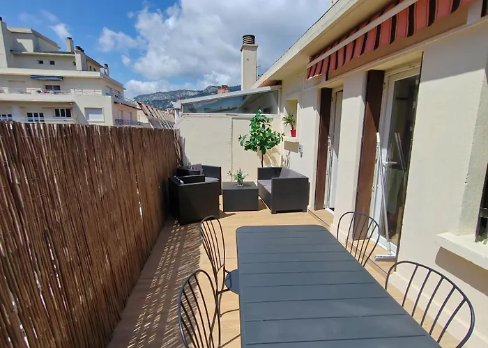 T1 Avec Grande Terrasse, Hypercentre ,Climatise